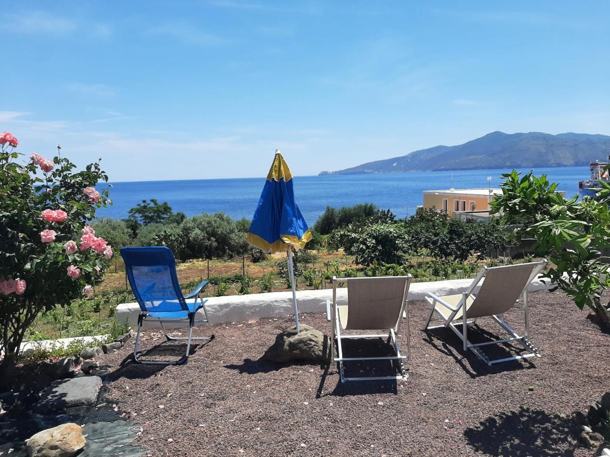 Villa Insolia Santa Marina Salina Exteriér fotografie
